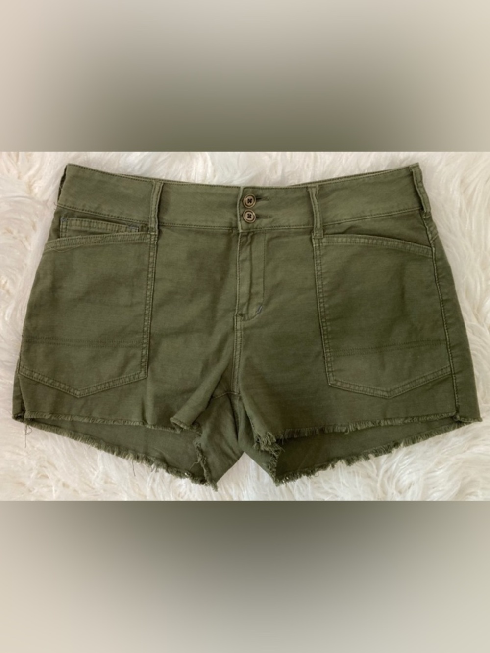 Anthropologie Pilcro The Wanderer Low Rise Shorts Olive Green Size 31